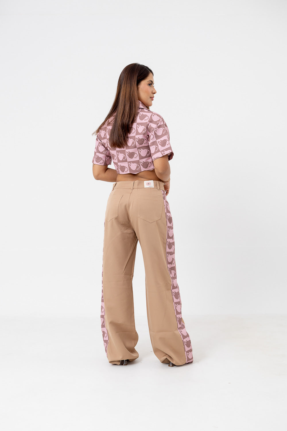 PANTALON HUELLAS Imagen secundaria del producto